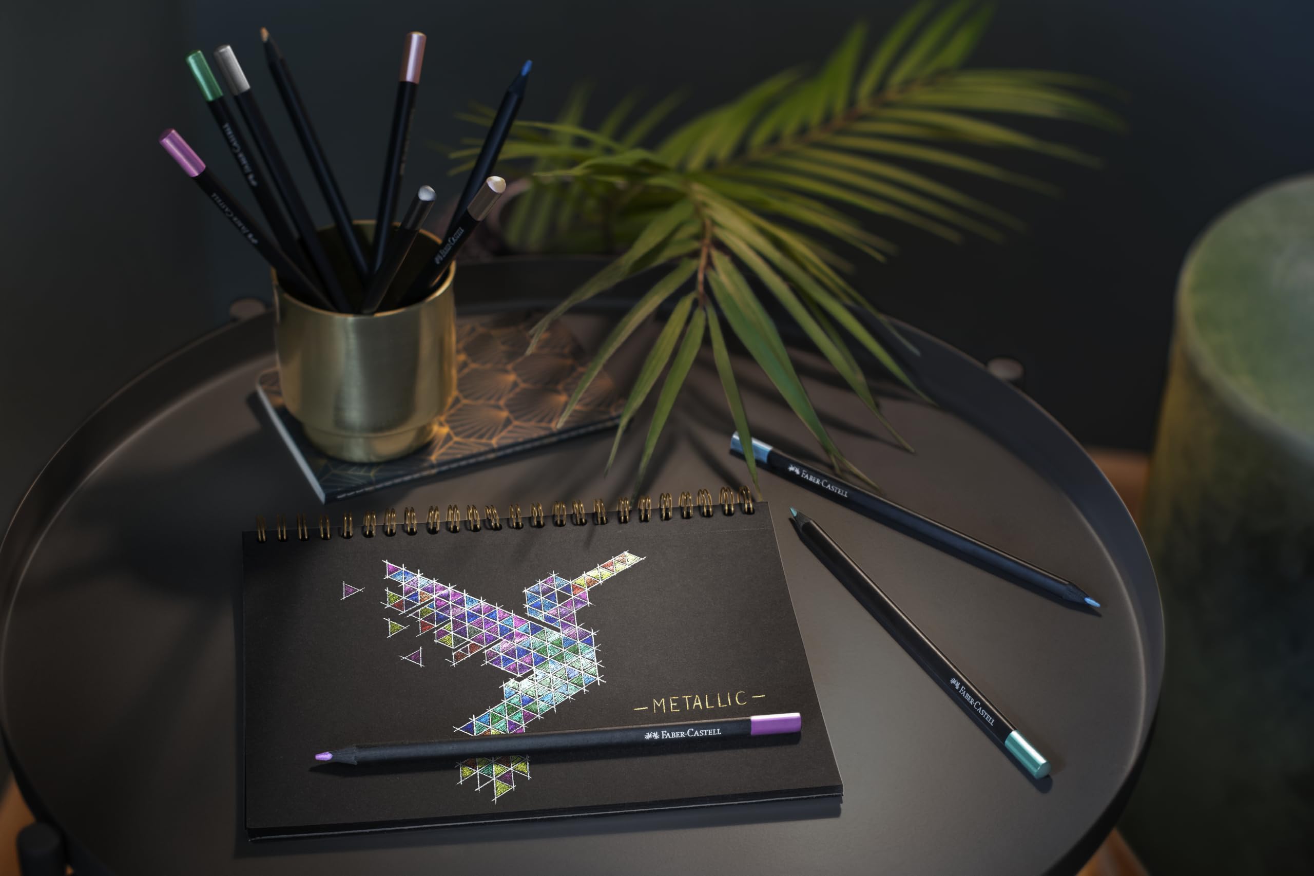 Amazon | Faber-Castell ブラックエディション メタリック色鉛筆:12本